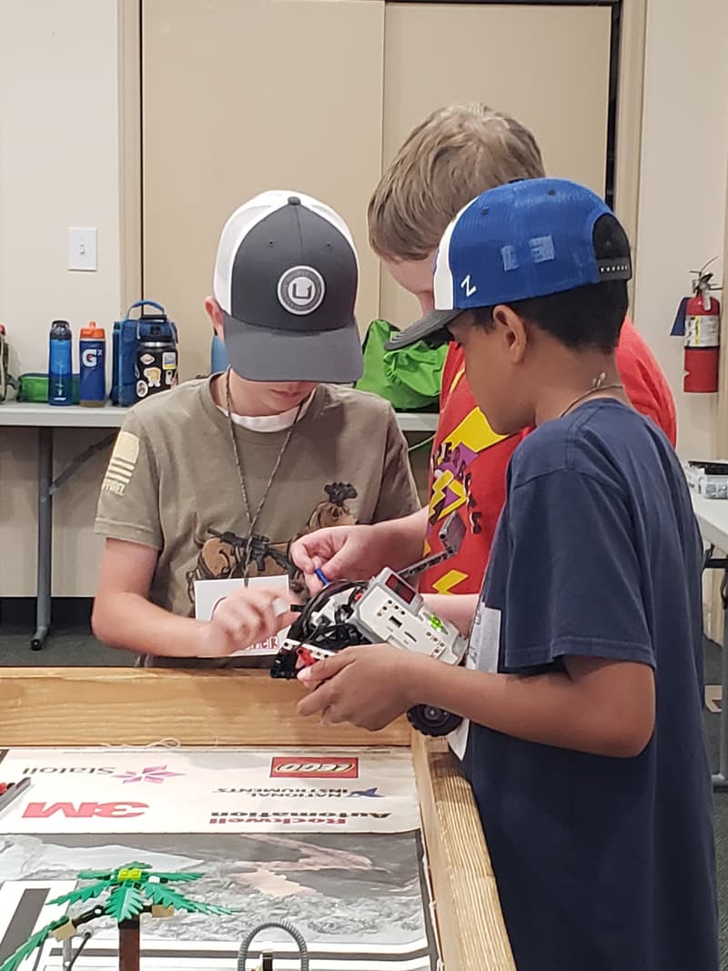 Mission Robotics summer camp students